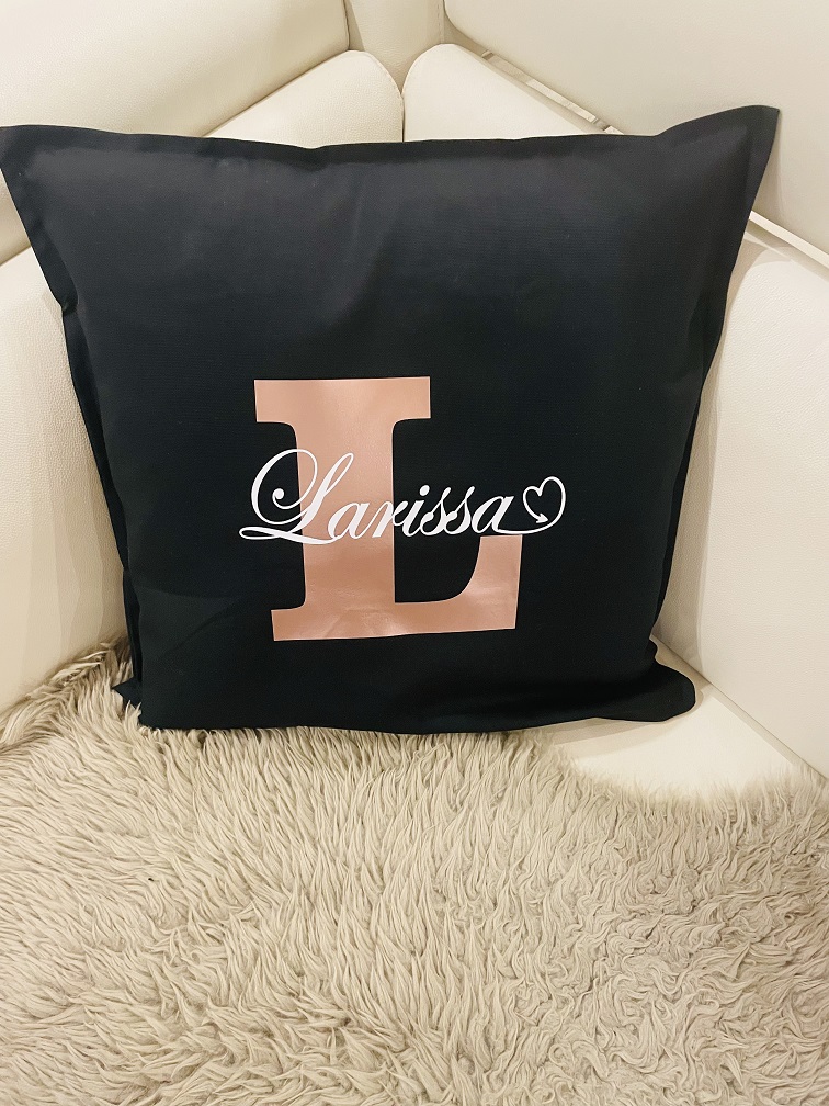 Dunkles Kissen personalisiert & individuell erstellt